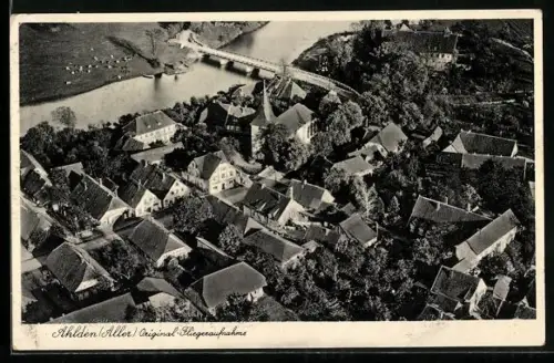 AK Ahlden /Aller, Fliegeraufnahme des Ortes mit Brücke und Flusspartie