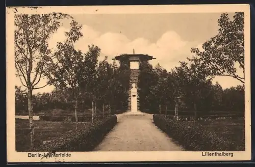 AK Berlin-Lichterfelde, Lilienthalberg mit Denkmal