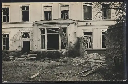 AK Douai, Zerstörtes Haus nach einem Fliegerangriff 1916