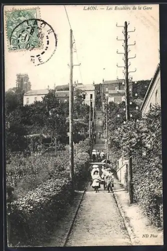 AK Laon, Les Escaliers de la Gare