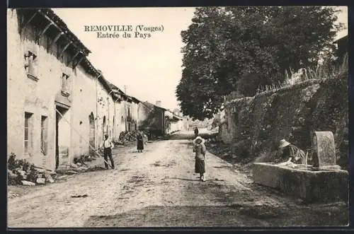 AK Removille, Entrée du Pays