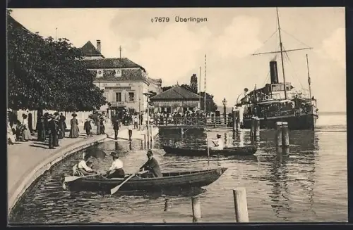 AK Überlingen / Bodensee, Gasthof zum Löwen am Ufer des Bodensees, Dampfschiff am Schiffsanleger
