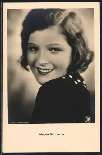 AK Schauspielerin Magda Schneider mit feschem Bubikopf