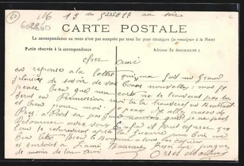 AK Hondainville /Oise, Grande Rue avec passants et bâtiments anciens