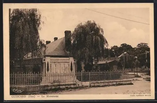 AK Guiscard /Oise, Le Monument
