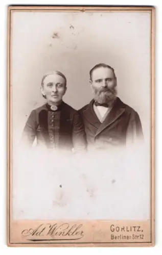 Fotografie Ad. Winkler, Görlitz, Berliner Str. 12, Porträt eines älteren Paares