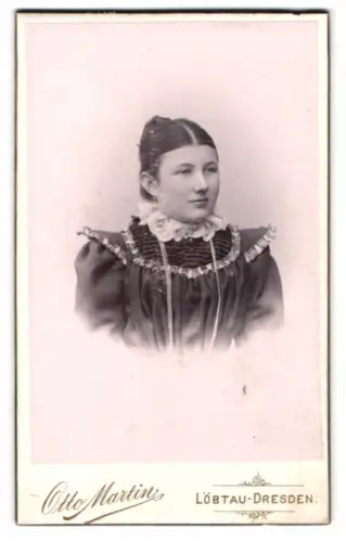 Fotografie Otto Martin, Löbtau-Dresden, Reisewitzerstrasse 20, Porträt einer jungen Frau
