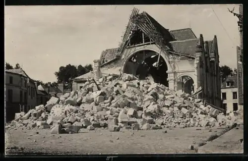 Foto-AK Neufchâtel-sur-Aisne, Église détruite après le bombardement de 1917