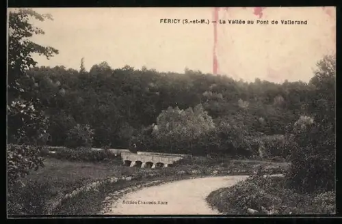 AK Féricy /S.-et-M., La Vallée au Pont de Vallerand