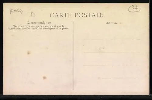 AK Annet, L`église et la place arborée