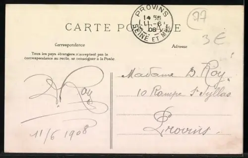 AK Jutigny /S.-et-M., La Mairie et les Écoles Sortie des Élèves