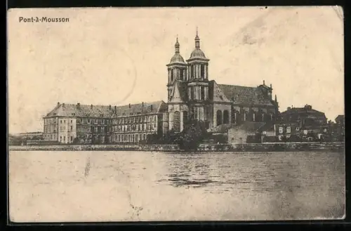 AK Pont-à-Mousson, Vue de l`église au bord de la rivière