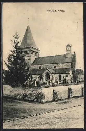 AK Marchais, Église du village avec son clocher et cimetière environnant