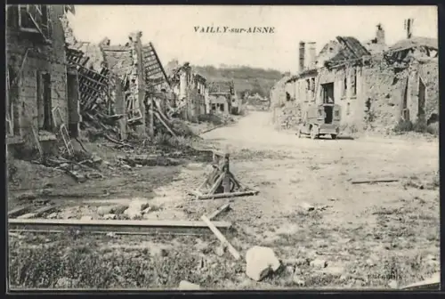 AK Vailly-sur-Aisne, Rue en ruines après la destruction