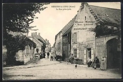 AK Ressons-le-Long /Aisne, La Rue principale avec épicerie et habitants