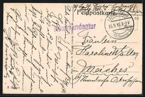 AK Vouziers, Partie avec l`église et vue sur le canal