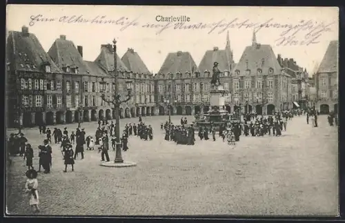 AK Charleville, Place animée avec statue et passants