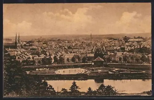 AK Charleville, Vue d`ensemble de la ville avec rivière au premier plan
