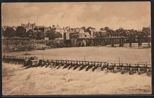AK Mézières, Vue sur la rivière et le pont sur la Meuse