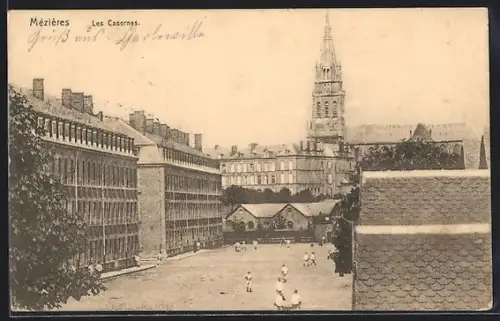 AK Mézières, Les Casernes et la vue sur le clocher de l`église