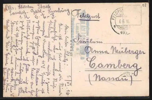 AK Charleville, Place animée avec fontaine et bâtiments anciens