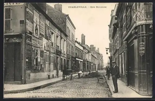 AK Charleville, Rue Bourbon avec passants et affiches sur les murs