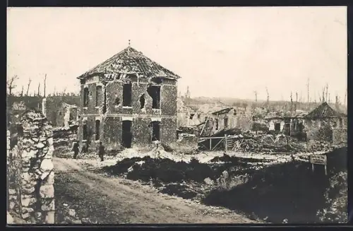 AK Beaumont-Hamel, Le village détruit après les combats de juillet 1916