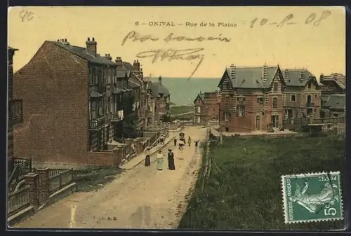 AK Onival, Rue de la Plaine avec vue sur la mer et bâtiments résidentiels