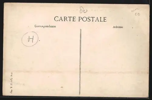 AK Aveluy /Somme, Route d`Albert avec enfants et vélo sur la route