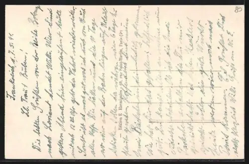 AK Abbeville, Rue et Place Saint-Wulfran animée avec piétons et cyclistes