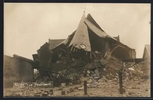 Foto-AK Heudicourt, Église détruite après bombardement 1917