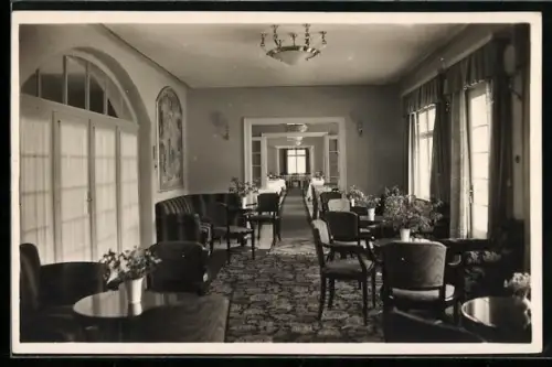 AK Kreuth /Obb., Sanatorium Dr. May, Halle mit anschliessenden Esszimmern