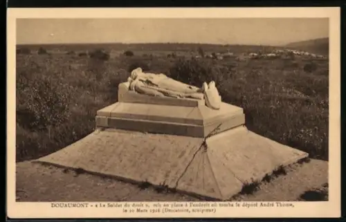 AK Douaumont, Le Soldat des droits à l`endroit où tomba André Thome, 10 mars 1916