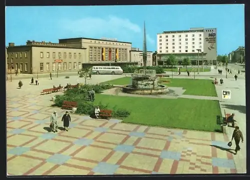 AK Merseburg, Gagarinplatz, Brunnen, Hotel, Theater