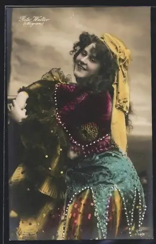 AK Opernsängerin Reta Walter im Kostüm als Mignon