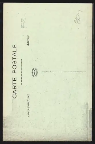 AK Épernay, Une vue de Notre-Dame à travers les ruines