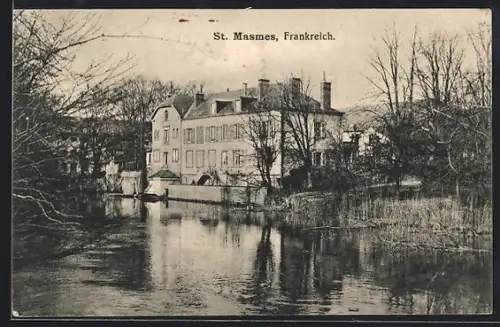 AK St. Masmes, Vue du bâtiment au bord de la rivière