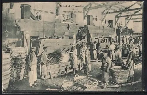 AK Épernay, Moët & Chandon, Pressurage du raisin