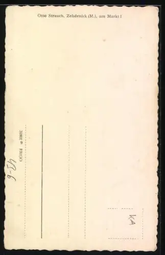 Foto-AK Junges Brautpaar auf einem Hof