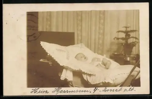 Foto-AK Heinz Haarmann im Alter von 4 Monaten im Kinderwagen