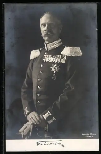 AK Grossherzog Friedrich von Baden posiert in Uniform mit Orden