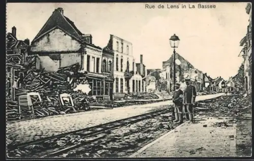 AK La Bassee, Rue de Lens