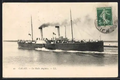 AK Calais, La Malle Anglaise en mer