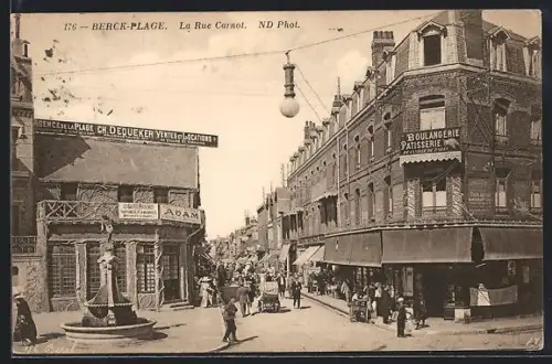 AK Berck-Plage, La Rue Carnot animée avec commerces et passants