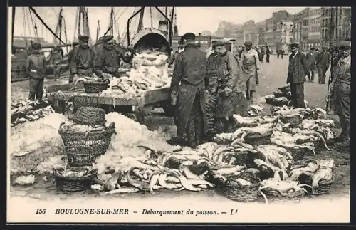 AK Boulogne-sur-Mer, Débarquement du poisson
