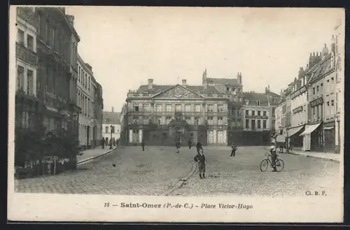 AK Saint-Omer /P.-de-C., Place Victor-Hugo