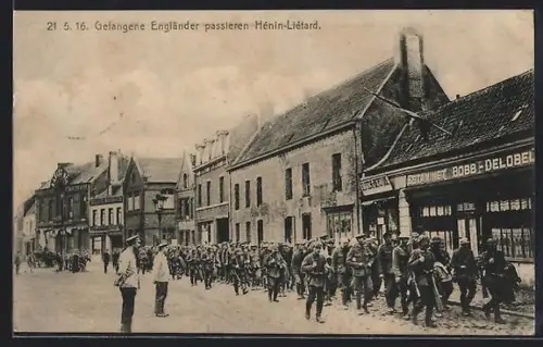 AK Hénin-Liétard, Prisonniers anglais passant dans la rue principale