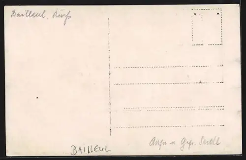 Foto-AK Bailleul, Vue de l`église et du canal avec bâtiments environnants