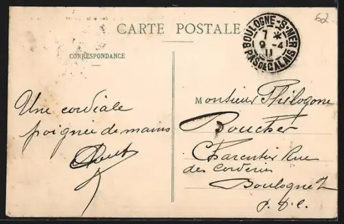 AK Arras, La Caserne Lévis et la Rue des Quatre-Crosses