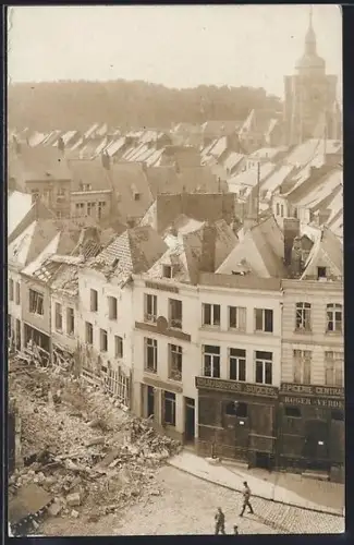 Foto-AK Bapaume, Vue des bâtiments endommagés au début de la bataille de la Somme 1916